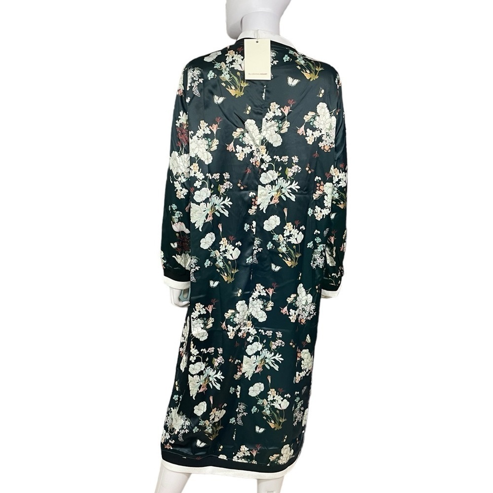 Blushing Heart Floral Duster Bomber Jacket
New - Picture 5 of 6